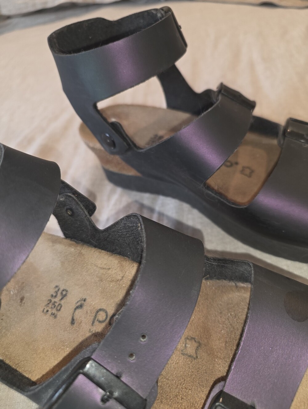 Birkenstock Papillo Three-Strap Buckle Sandals in Irridescent Purple SZ 39 - Picture 8 of 8